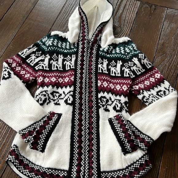 Adorable little girls, zipper hooded cardigan with llamas ￼SZ 4-5 - Picture 7 of 11